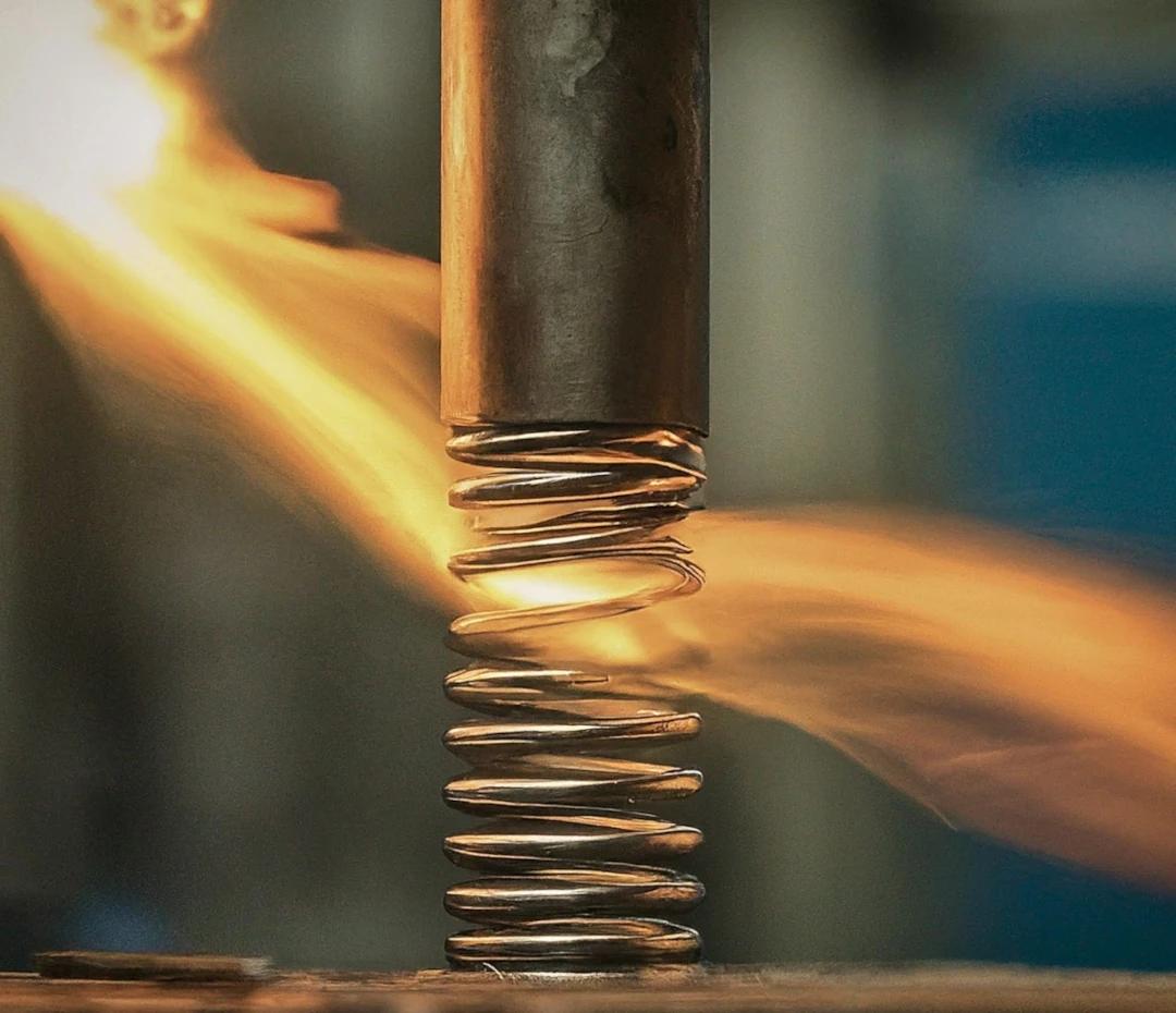 Nitrogen Gas Springs: Revolutionizing Precision in Industrial Applications