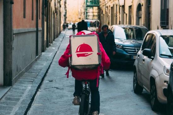 How to Start a Food Delivery Business in 8 Steps